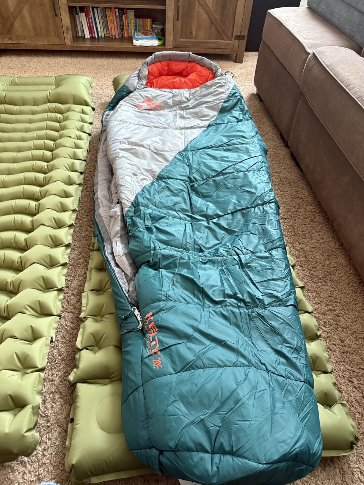 Kelty Cosmic Synthetic Fill 20 Degree Backpacking Sleeping Bag - Compression Straps, Stuff Sack Included customer photo 2