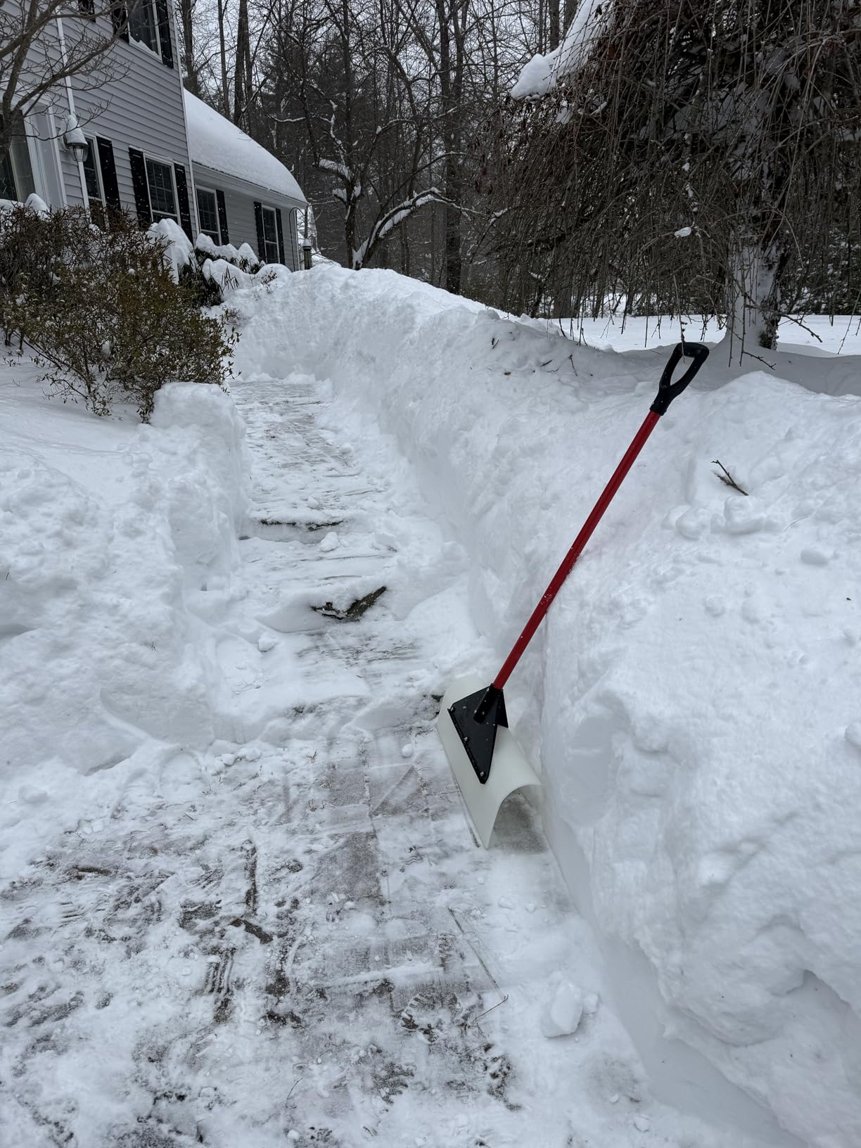 Bully Tools Heavy Duty Snow Pusher/Plow - 100% Made in The USA, Wide Edge for Efficient Driveway & Large Sidewalk Snow Removal, Ergonomic Fiberglass D-Grip Handle, Durable Winter Equipment - 30