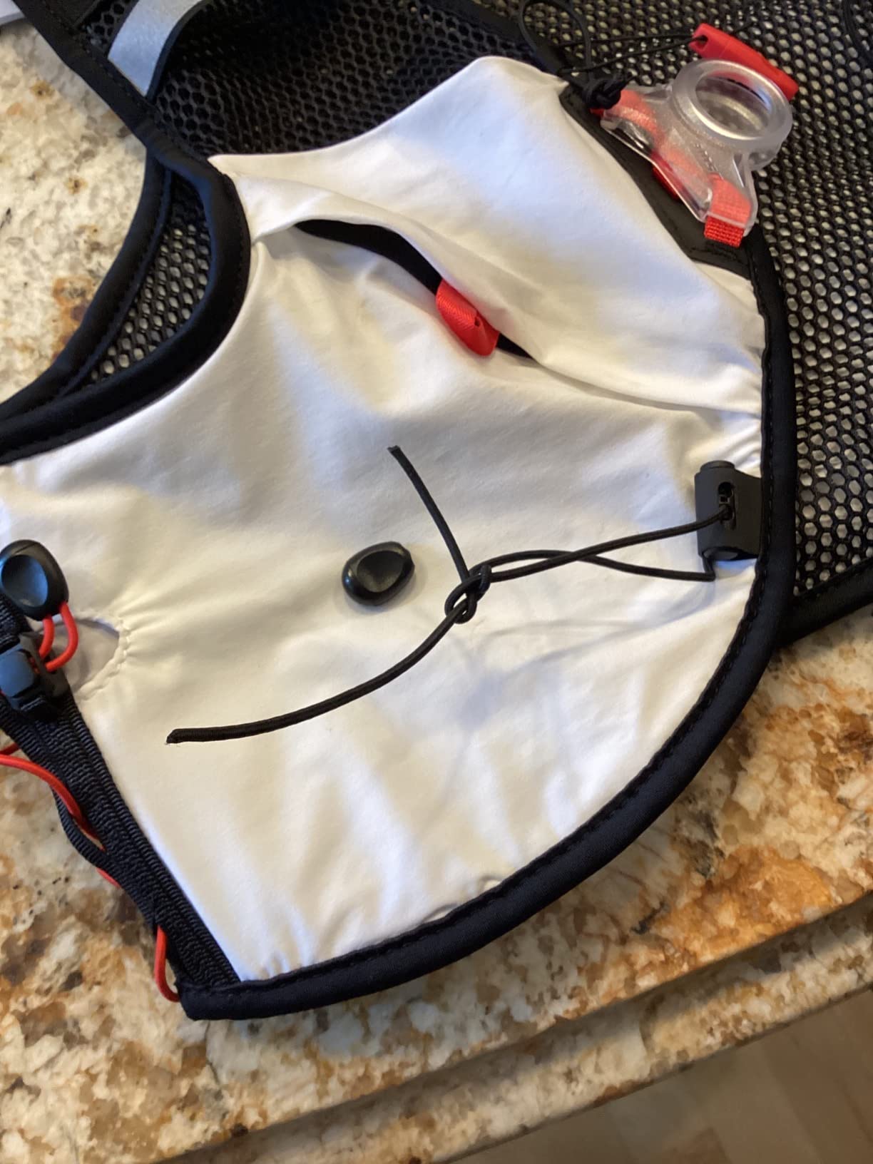 USWE Pace - Running Vest Hydration Pack with 2 x 500ml UltraFlask, Backpack for Men and Women customer photo 2