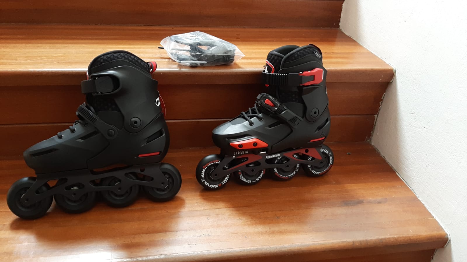 Rollerblade Apex Junior Adjustable Fitness Inline Skate customer photo 2