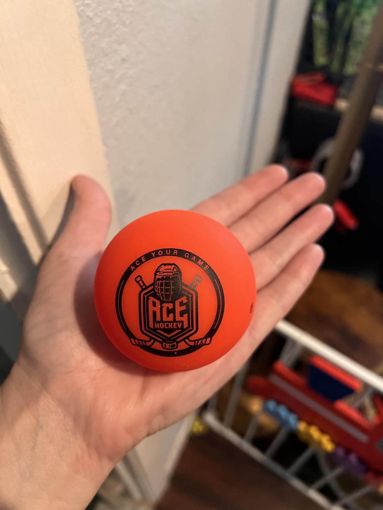 ACE HOCKEY Street Hockey Balls - 6-Pack with Mesh Bag - No-Bounce Outdoor Play PVC Balls for Street, Roller & DEK Hockey - Official Size 2 5/8