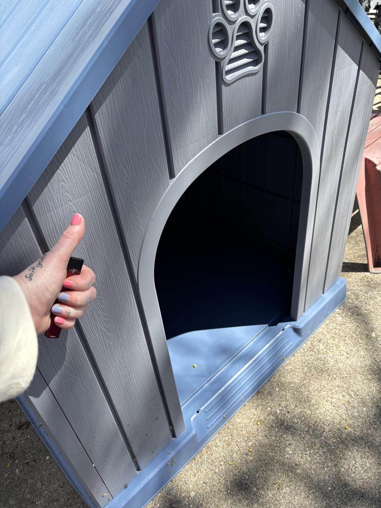 DRATO Large Dog House Indoor Outdoor Waterproof,Puppy Shelter with Air Vents and Elevated Floor,Sturdy Dog Kennel for Small to Large Sized Dogs, Easy to Assemble (Blue, 38.62x36.26x38.07 Inches) customer photo 1