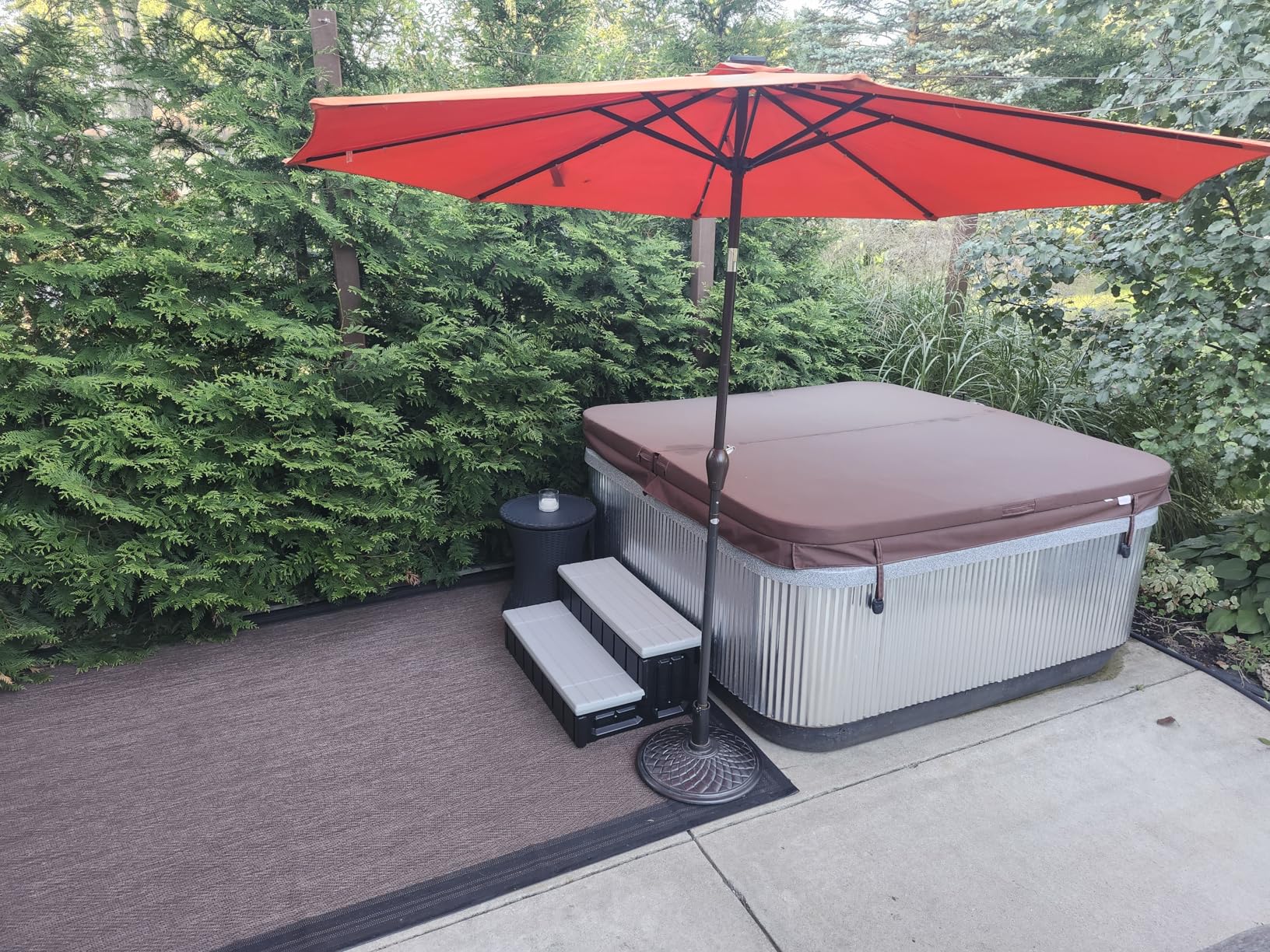 KUAFU Universal 36'' Spa Hot Tub Steps with Storage, 350lbs Load Capacity, Outdoor Indoor Compartment, Spa Stairs, Slip Resistant Striped, Light Gray+Black customer photo 2