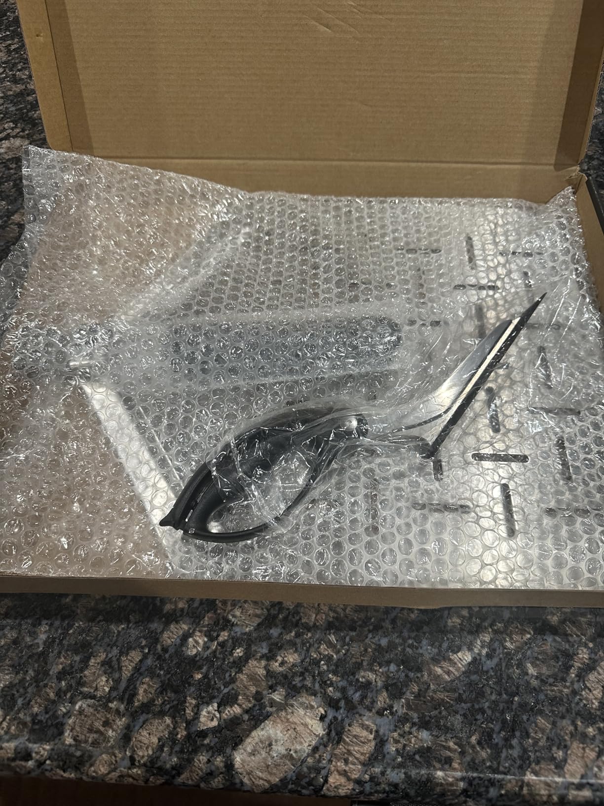 AGG Perforated Pizza Peel - 13x12 inch Stainless Steel Pizza Paddle with Scissors - Foldable Metal Pizza Shovel for Home Oven & Outdoor Grill - Essential Pizza Making Accessories Set customer photo 2