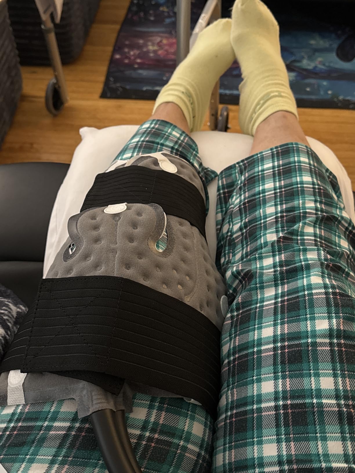 Cold Therapy Machine w/Timer, Compact and Portable Ice Machine for Knee After Surgery, Knee Replacement Recovery System, Cryotherapy Pain Relief w/Compression Pad for Shoulder, Hip and Ankle customer photo 1
