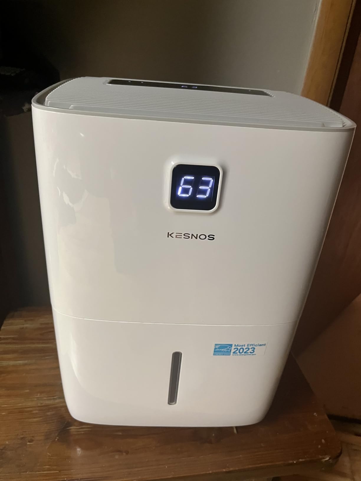 Kesnos 2,500 Sq. Ft. Energy Star 2025 Dehumidifier for Home & Basement, Ideal for Bedroom with Ultra Quiet 36 dB, 0.39-Gallon Water Tank with Drain Hose, 4 Pre-Set Modes, Auto Defrost, Timer customer photo 1