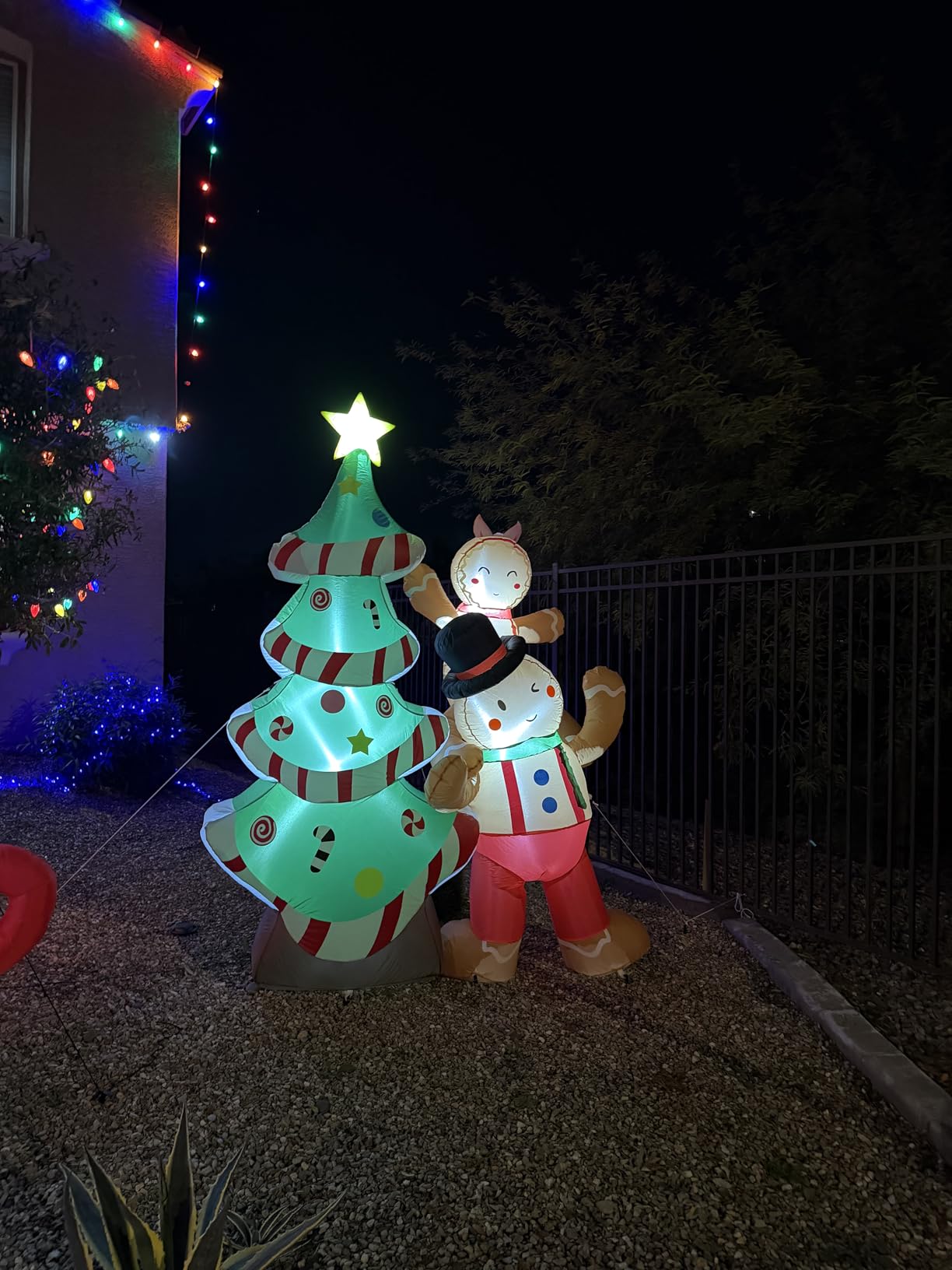 GVDV 8FT Inflatable Christmas Tree with Gingerbread Man customer photo 2