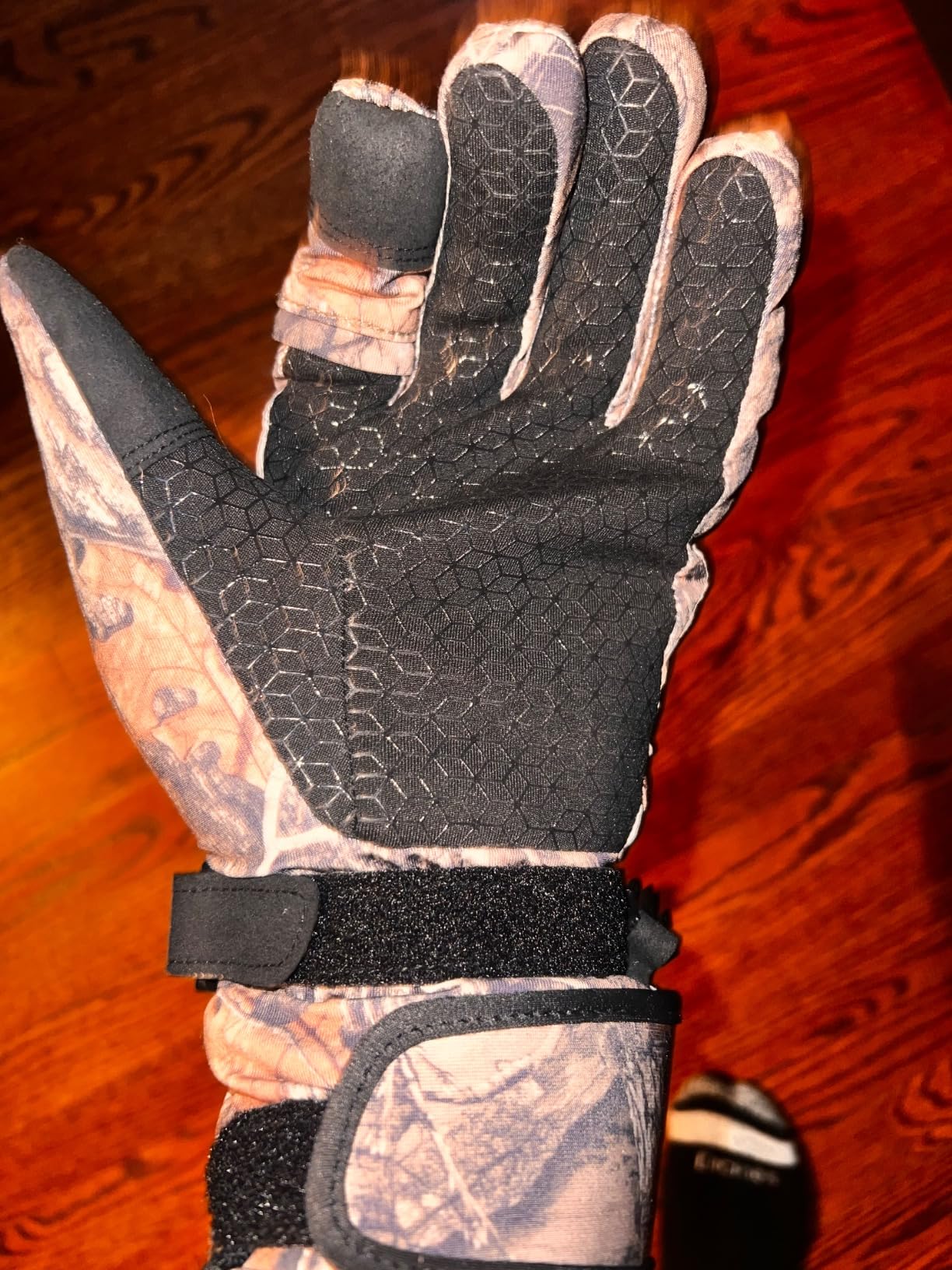 JS LifeStyle Heated Gloves for Men Women Hunting Work Rechargeable 3000mAh Battery with Light-Off Fingerless Design Winter customer photo 1