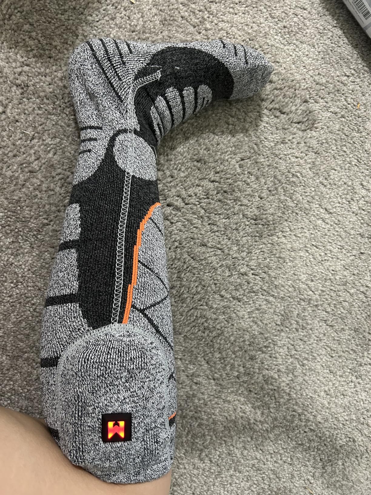 Heated Socks, 5V 6000mAh Rechargeable Heated Socks for Men & Women, Electric Socks with 3 Heating Levels for Winter, Skiing, Hunting, Camping, Hiking, Cycling, Outdoor Work customer photo 1