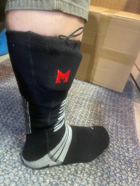 Heated Socks, 5V 6000mAh Rechargeable Heated Socks for Men Women, Electric Heated Socks with 4 Heating Levels for Outdoors Working Skating Skiing Hunting Hiking Cycling customer photo 1