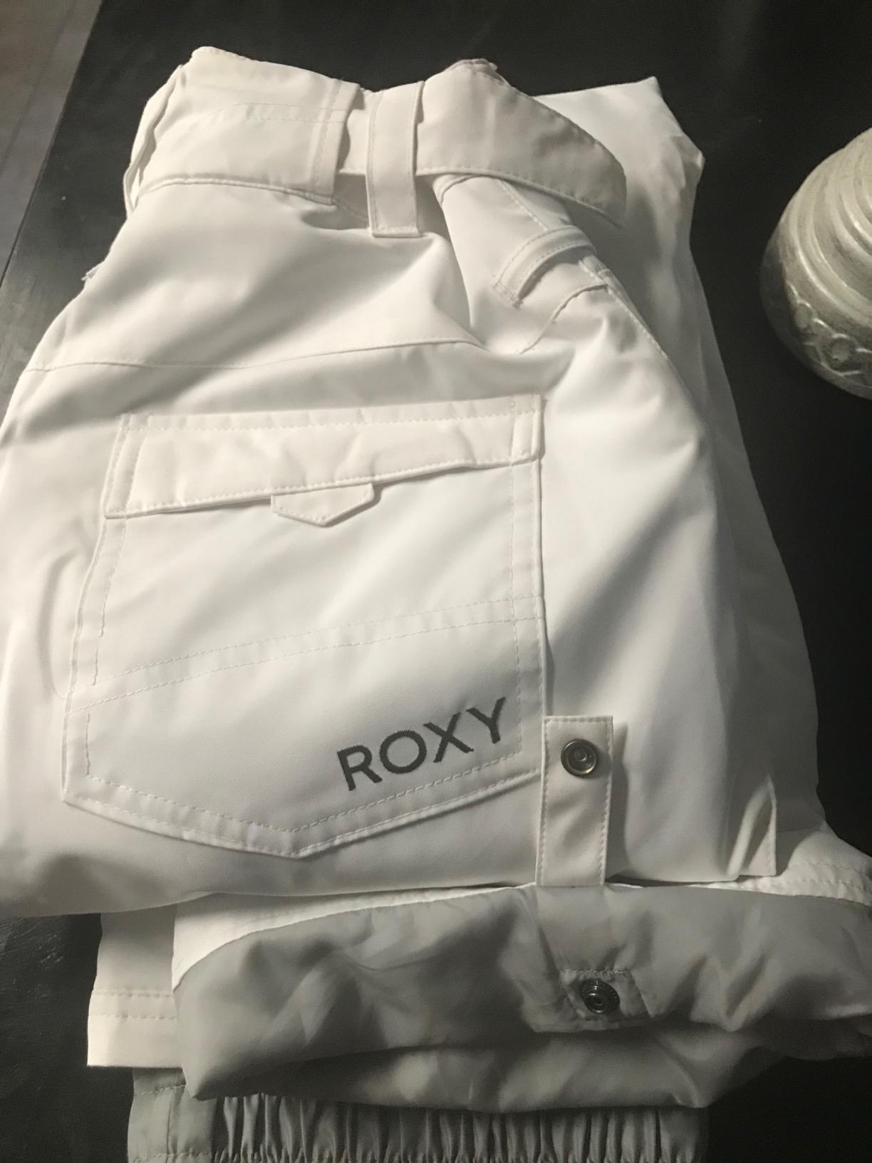 Roxy Women's Backyard Snow Pant - 10k Waterproof Ski & Snowboard Pants, Pfas-free, Tailored Fit, Insulated customer photo 1