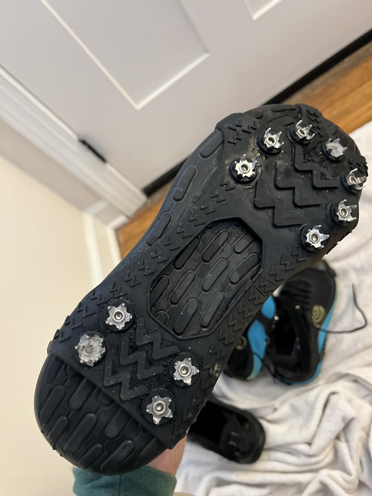 Ice Cleats for Shoes and Boots, Silicone Crampons, 11 Stainless Shoe Spikes for Snow and Ice, Heavy Duty Traction (Ultra-Cold -45°C, Easy On/Off, Unisex) customer photo 1