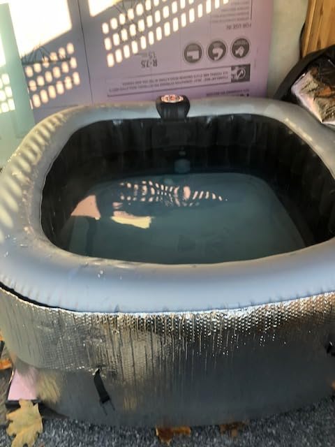 Angooni 7x7FT Hot Tub Thermal Blanket - 16 Mil Hot Tub Bubble Insulation, Thermal Solar Blanket for Insulating Inflatable Hot Tub Spas, Pools(213x213 cm) customer photo 2