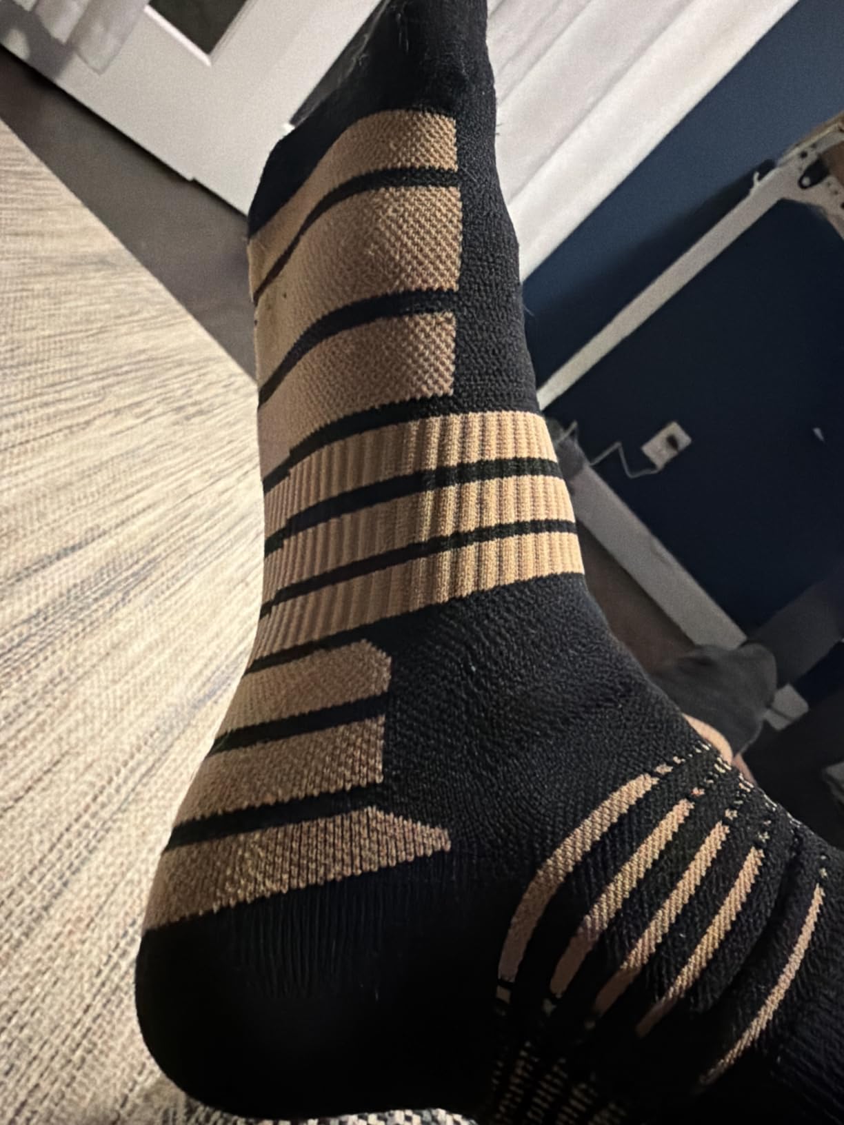 NEENCA Copper Compression Socks, Medical Ankle Support Socks for Injury Recovery & Pain Relief, Sport Protection, Women & Men Circulation, Swelling, Runner, Travel, Pregnancy, Flying--1 Pair, 20-30mmHg customer photo 2