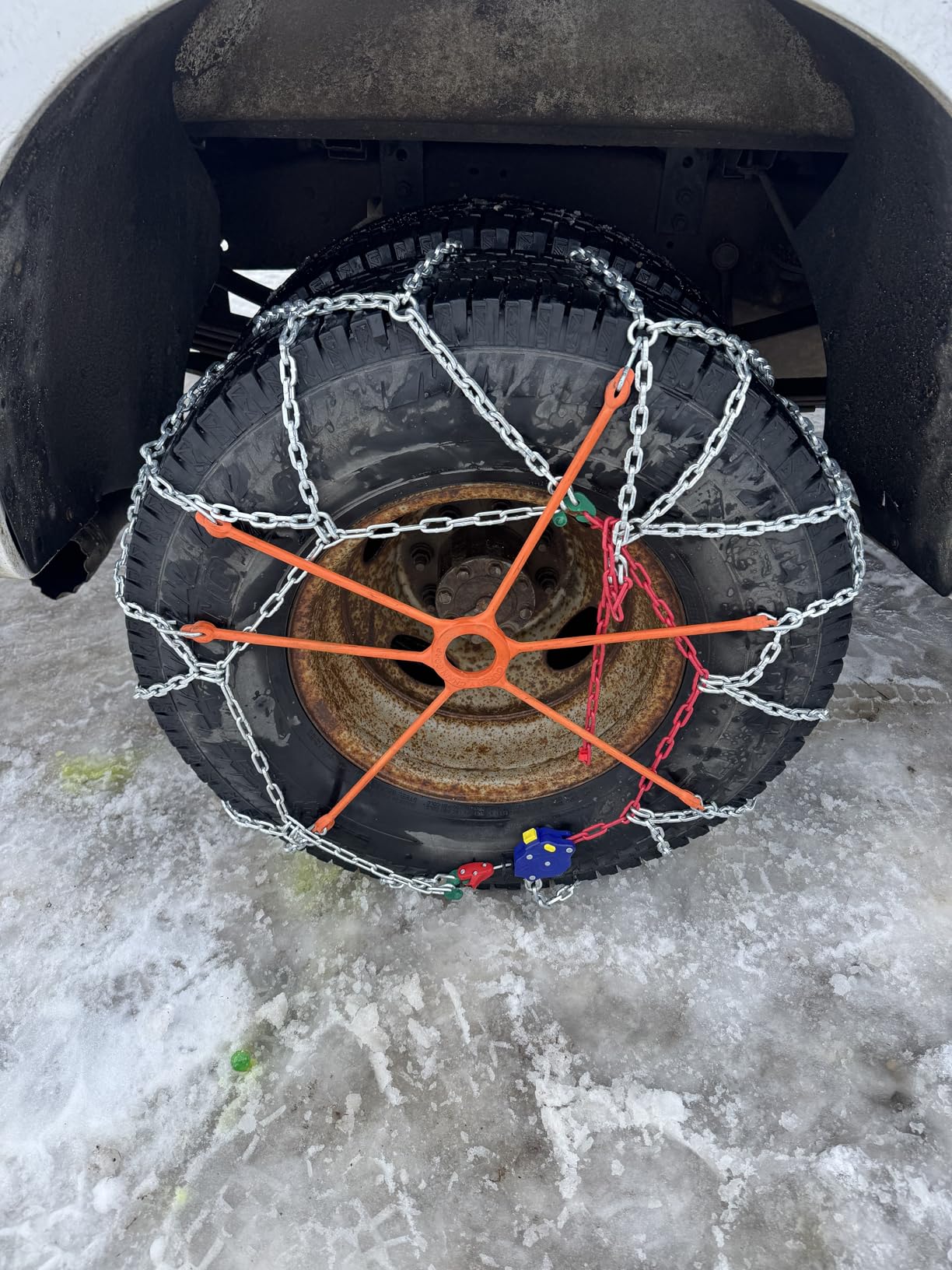K-Musculo Snow Chains for Car Tires, Portable Reusable Universal Emergency Tire Traction Chain for Passenger Car, Auto Fixing 1 Min Quick Fit Easy Installation, Pickup Trucks and SUV Set of 2 (HYR-A) customer photo 2