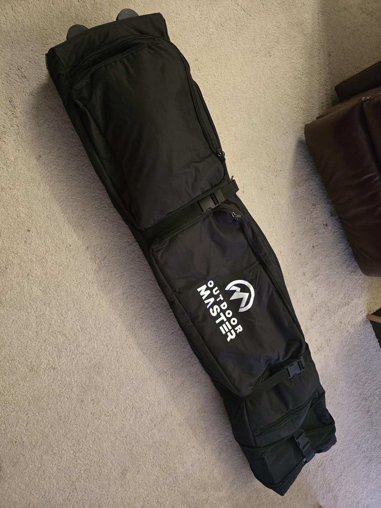 OutdoorMaster Update Expandable Padded Ski Bag Snowboard Bag with Wheels, Ski/Snowboard Travel Bag with Water-Resistant Lining Pockets and Removable Shoulder Straps customer photo 2