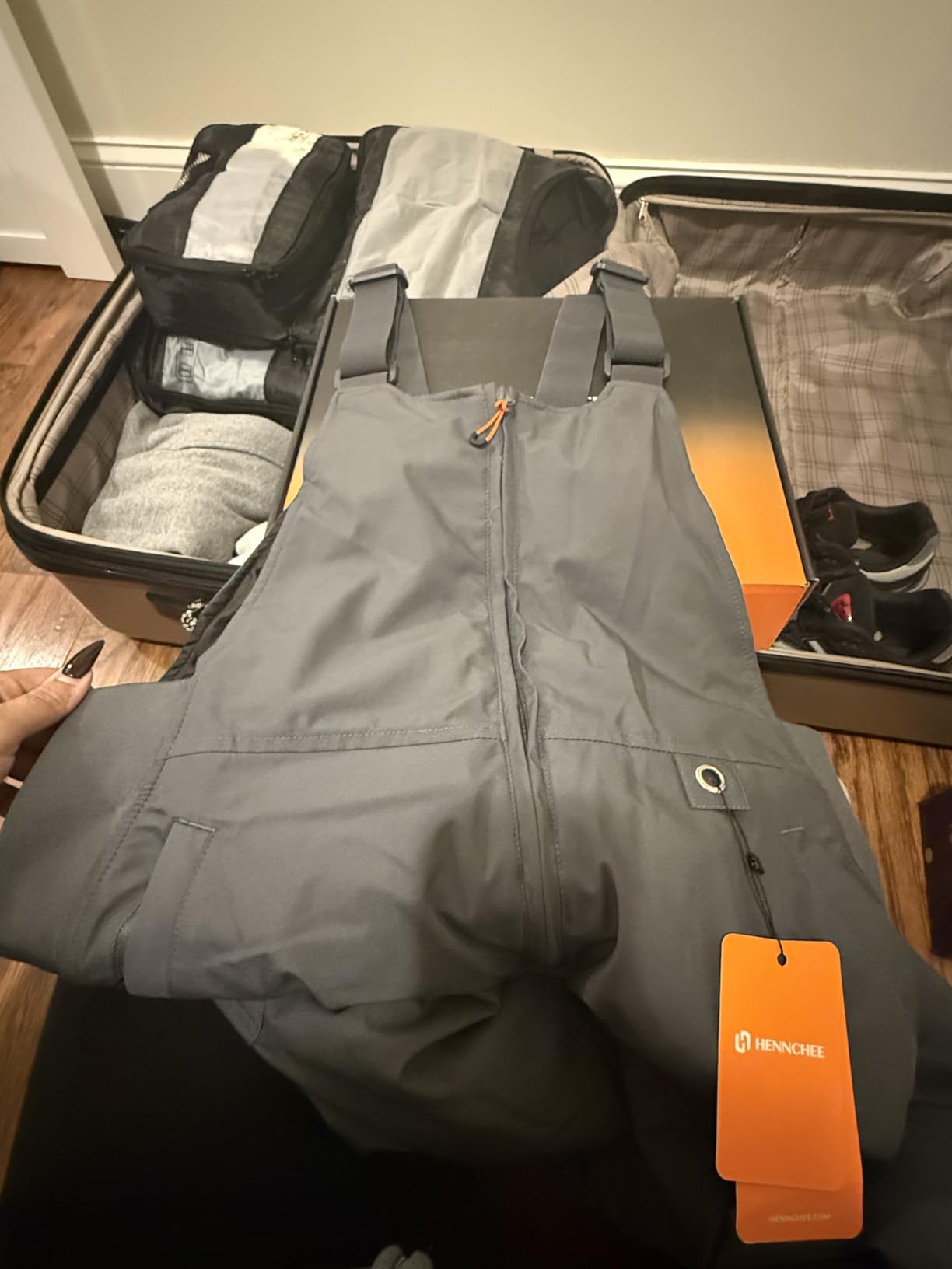 Heated Insulated Bib Overalls for Women with 16000mAh Power Bank, Outdoor Snow bibs Warm Skiing Snowboard Pants customer photo 1