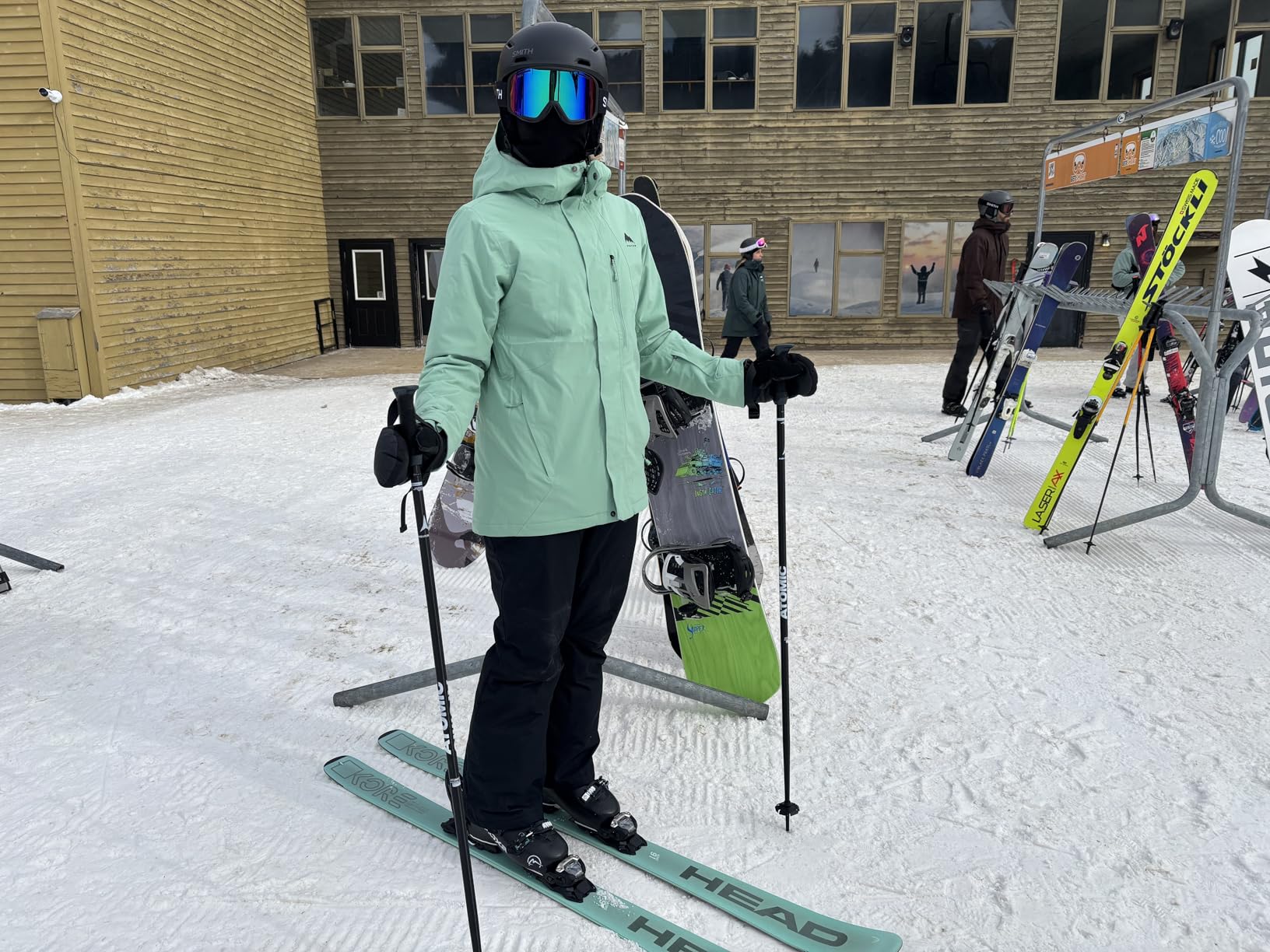 Women's Reserve 2-Layer Insulated Stretch Jacket - Waterproof Winter Snowboard Jacket with Stretch Fit & Hood customer photo 1