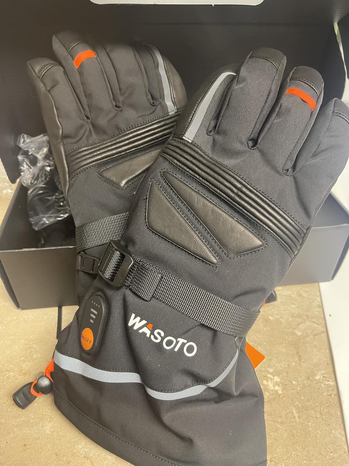 WASOTO Heated Gloves for Men Women, 7.4V Battery 22.2WH Rechargeable Electric Heated Leather Gloves for Winter Outdoor Work Motorcycle Riding Skiing Snowboarding Hiking Camping Raynaud customer photo 2