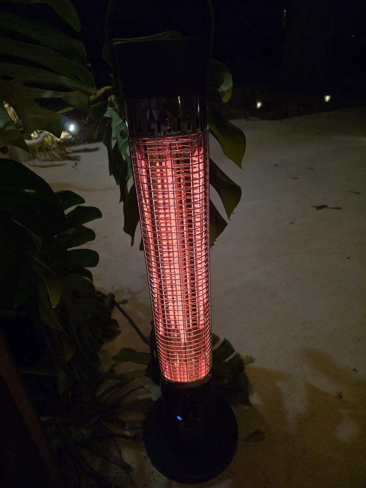 Patio Heater for Outdoor Use, Infrared Electric Outdoor Heater, 1500W Instant Heating, 60-Degree Oscillation, 9 Heat Levels, 9H Timer, Remote, for Garage, Backyard, Large Room, Indoor, 32.2 inch, White customer photo 2