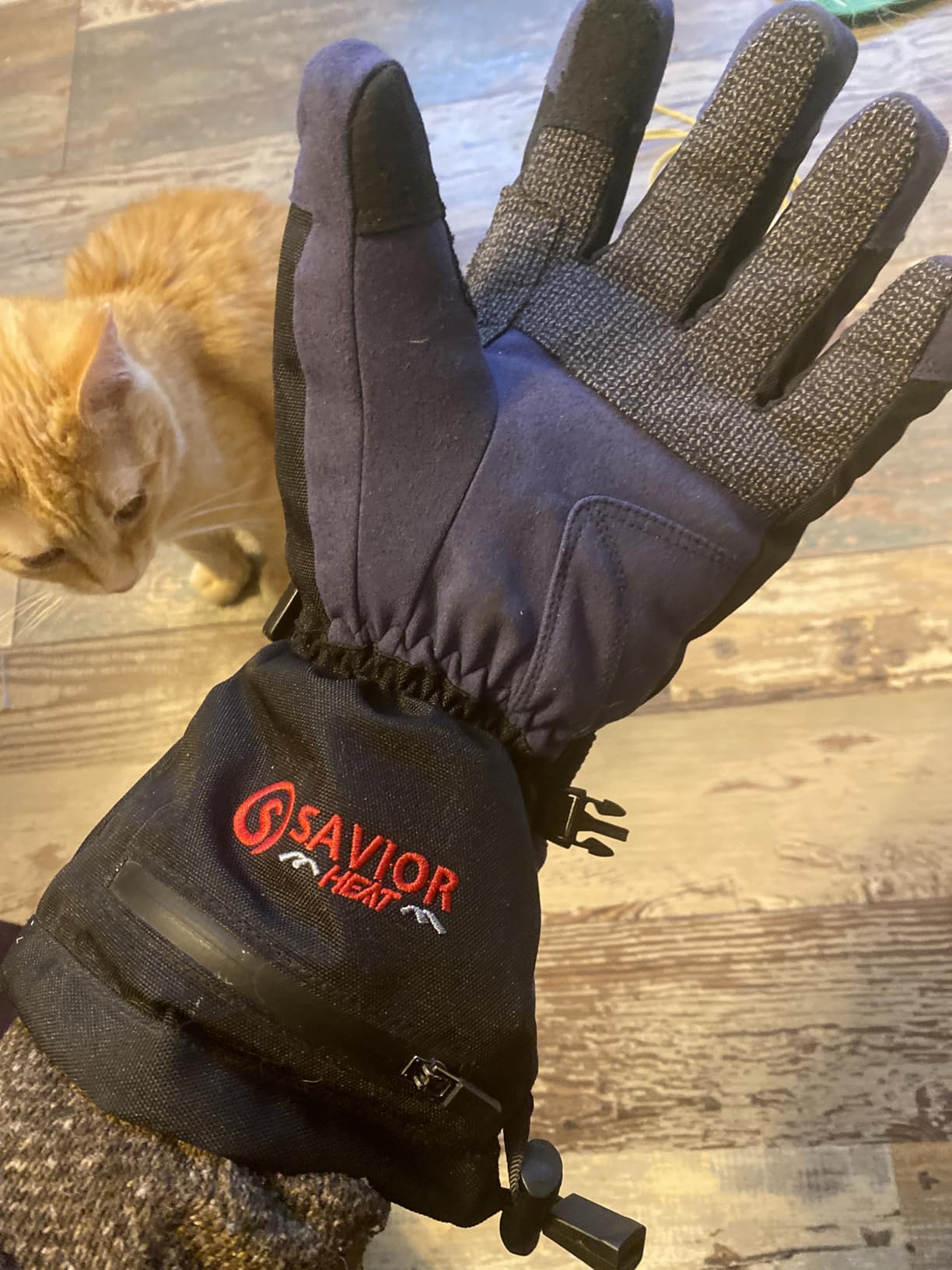 SAVIOR HEAT Heated Work Gloves for Men & Women, 7.4V Rechargeable Battery Gloves with 3M Thinsulate, Waterproof Touchscreen Winter Gear for Mechanical, Construction, Shoveling & Outdoor Work customer photo 2