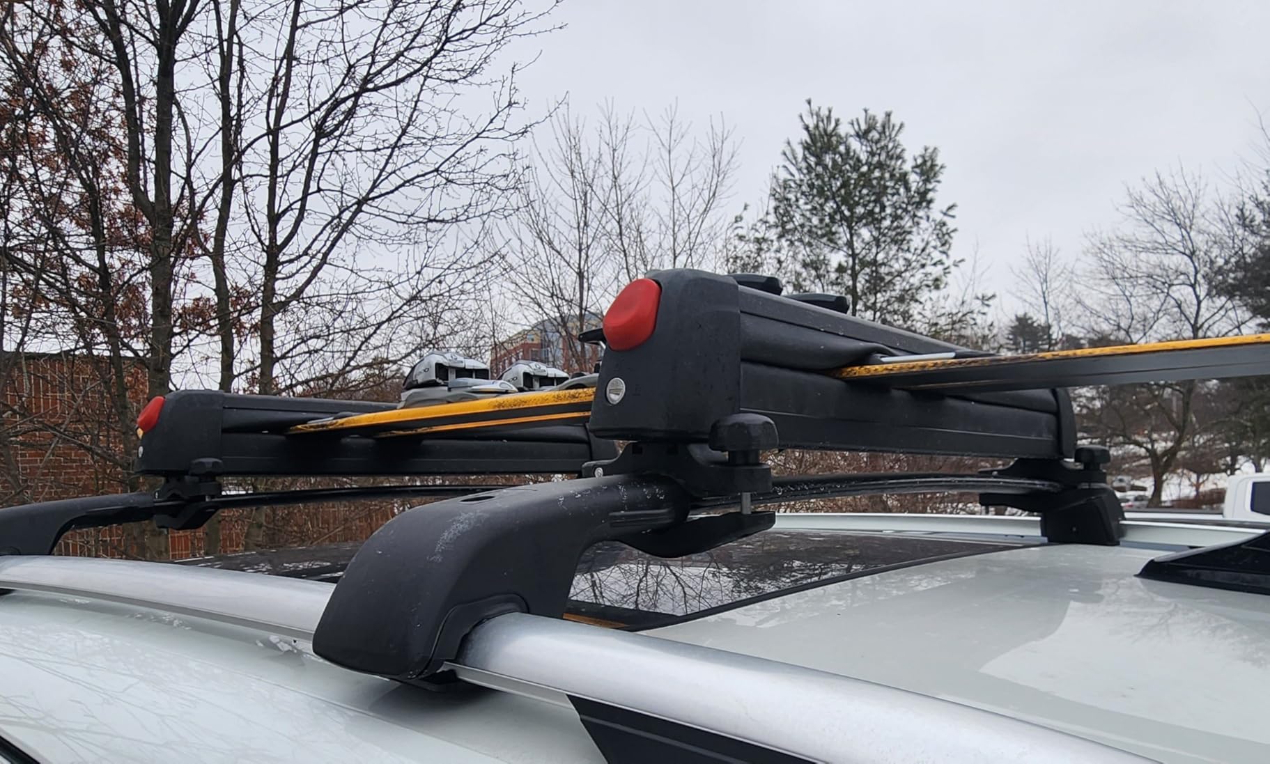 Ski and Snowboard Roof Racks with Anti-Theft Lock, 24.3