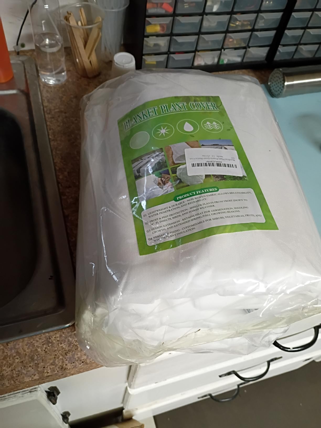 10 FT x 33 FT Plant Covers Freeze Protection kit - 1.8 oz/yd² Thickened Frost Cloths Blankets with Garden Row Cover Accessories for Outdoor Plants, Protect in Winter Cold/Sun Pests (White) customer photo 1