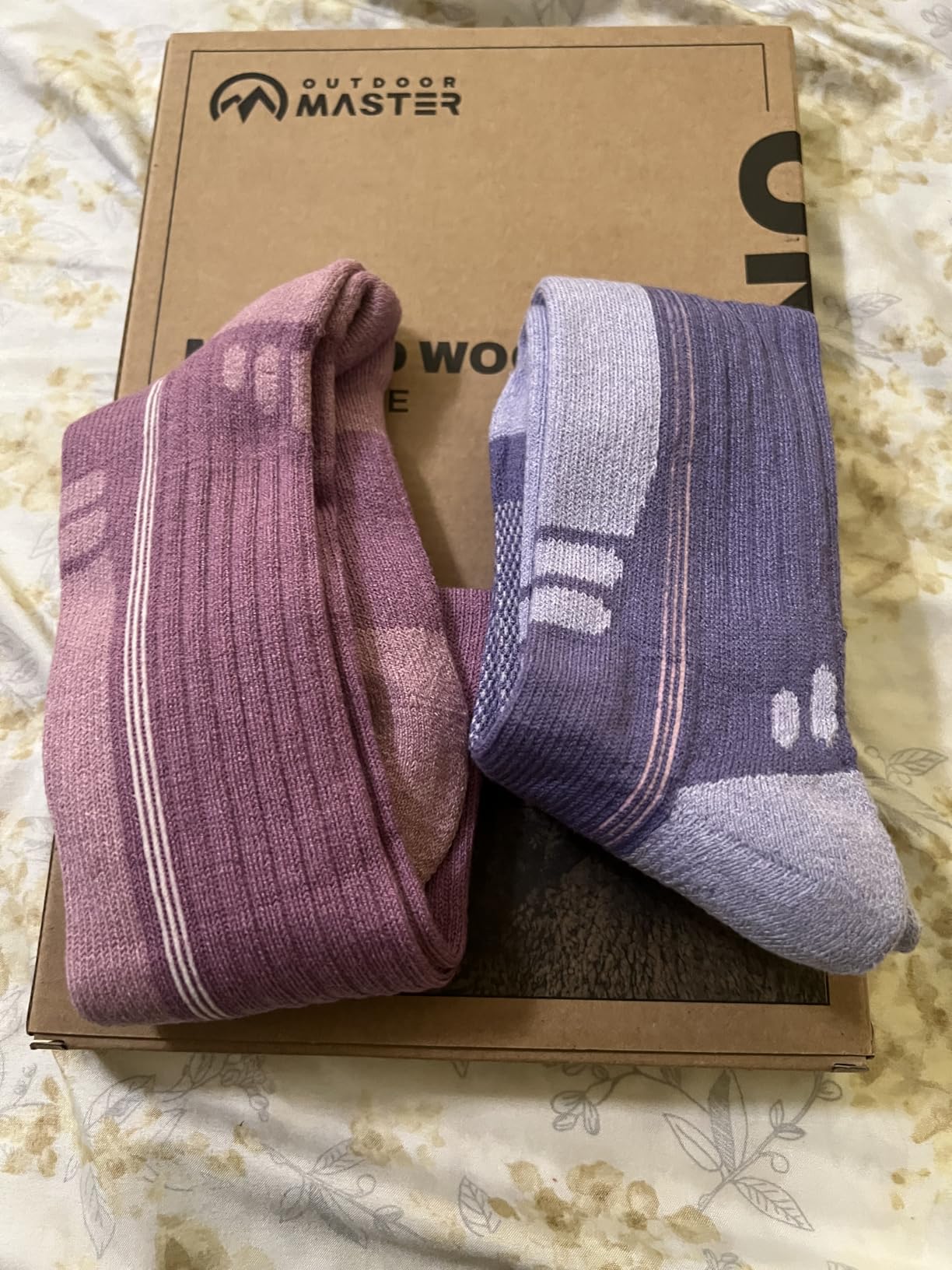 Thermolite Merino Wool Ski Socks, Compression Thermal Snowboarding Socks for Men & Women, Cold Weather customer photo 1