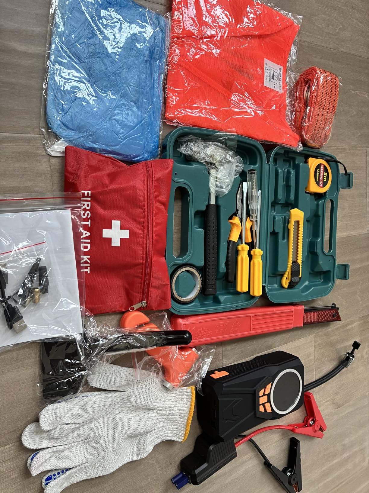 Car Emergency Kit with Jumper Starter and Air Compressor, Roadside Emergency Tool Kit for Truck Vehicle Auto, Winter Travel Road Side Safety Essential Survival Bag with First Aid Kit customer photo 1