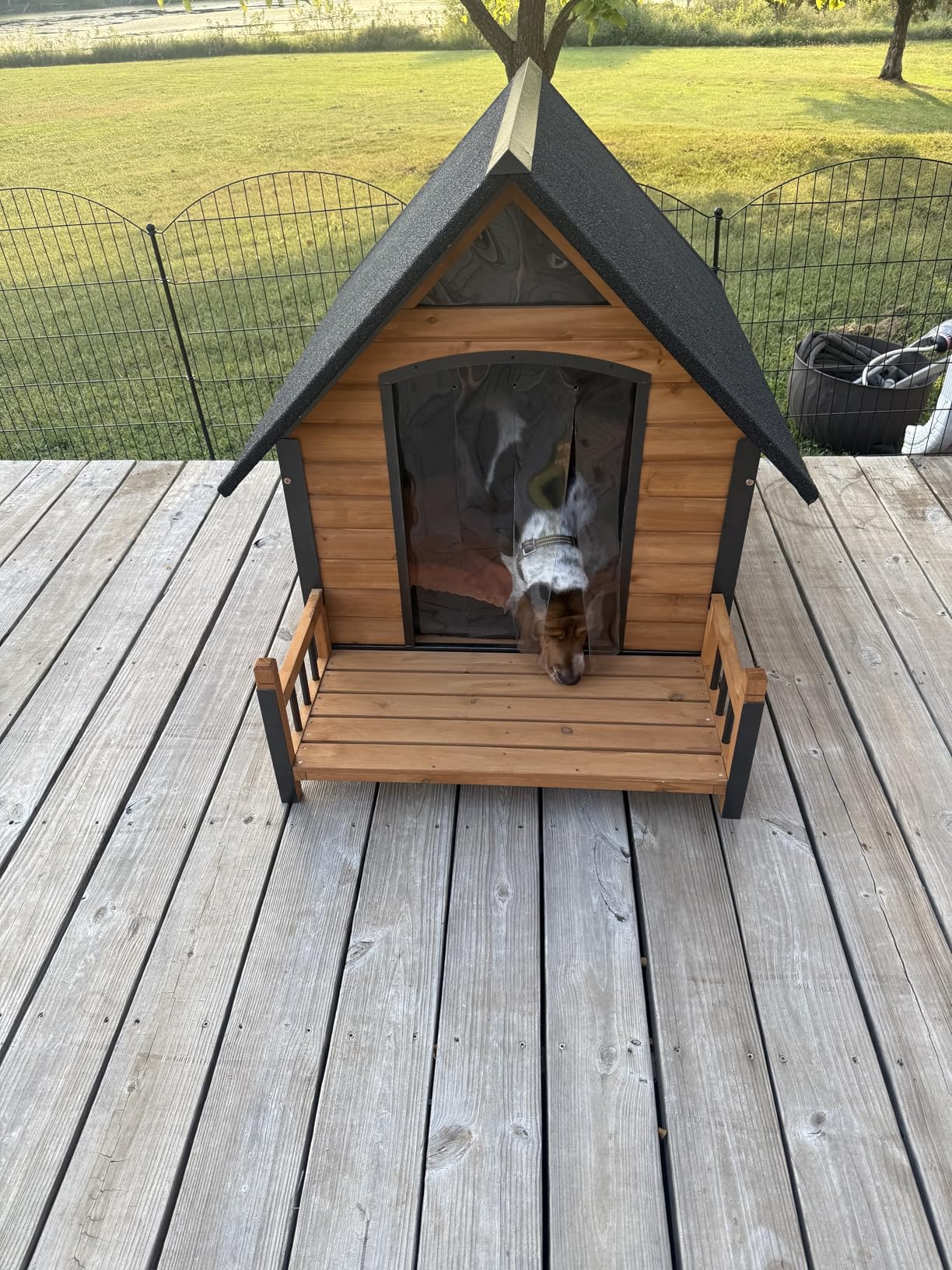 GUTINNEEN Extra Large Heated Outdoor Dog House Weatherproof Dog Kennel with Anti-Chewing Iron Frame, Wooden Insulated Dog Shelter with Porch, Heating Pad and Insulated Liner for Winter customer photo 2