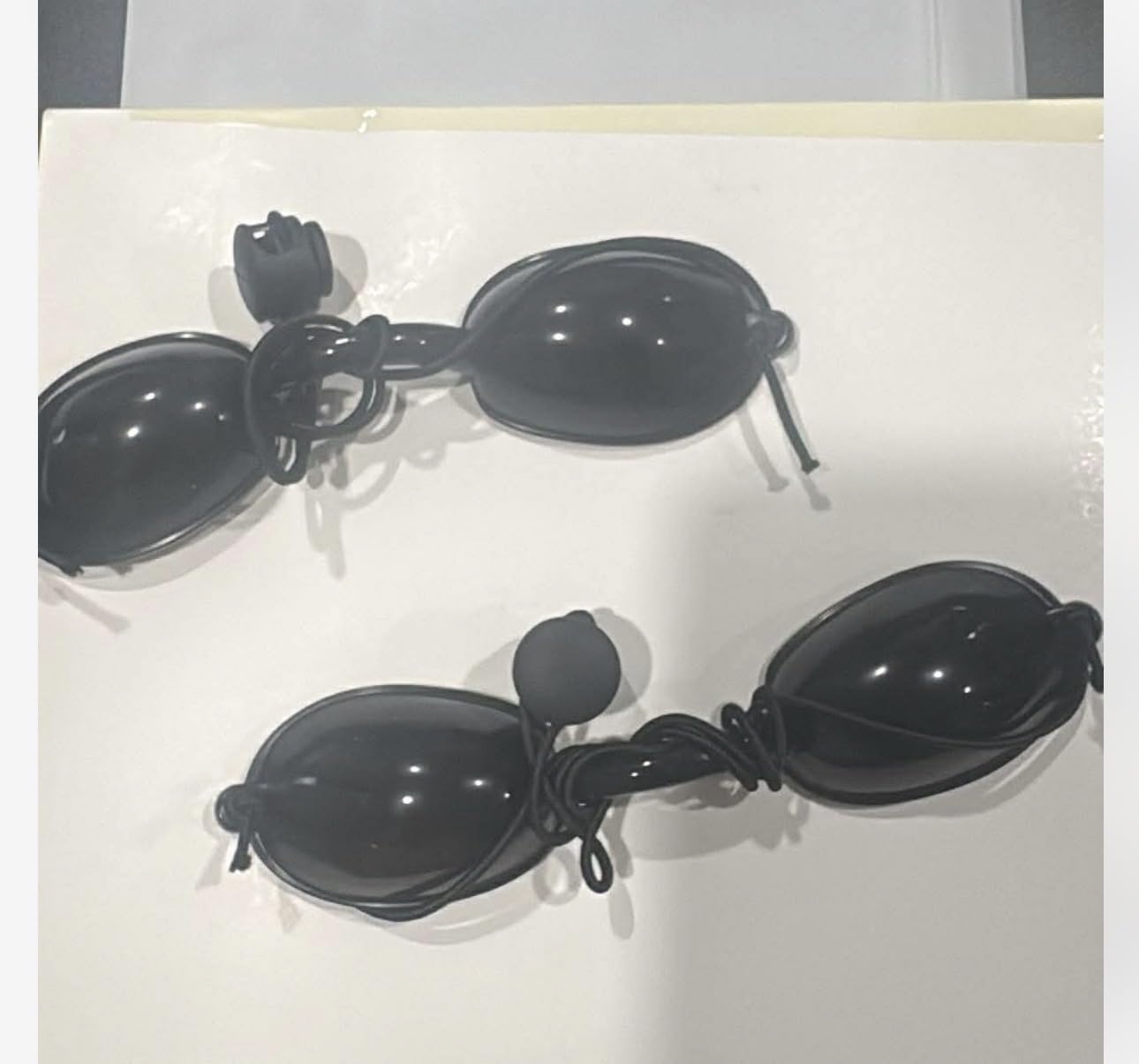 4 PCS Red Light Therapy Glasses, Half-clear Eyes Protection for Tanning Bed Goggles, Safety Glasses for Sunbathing & Laser Beauty Treatment, Black Wearing Length Adjustable Protective Goggles customer photo 1