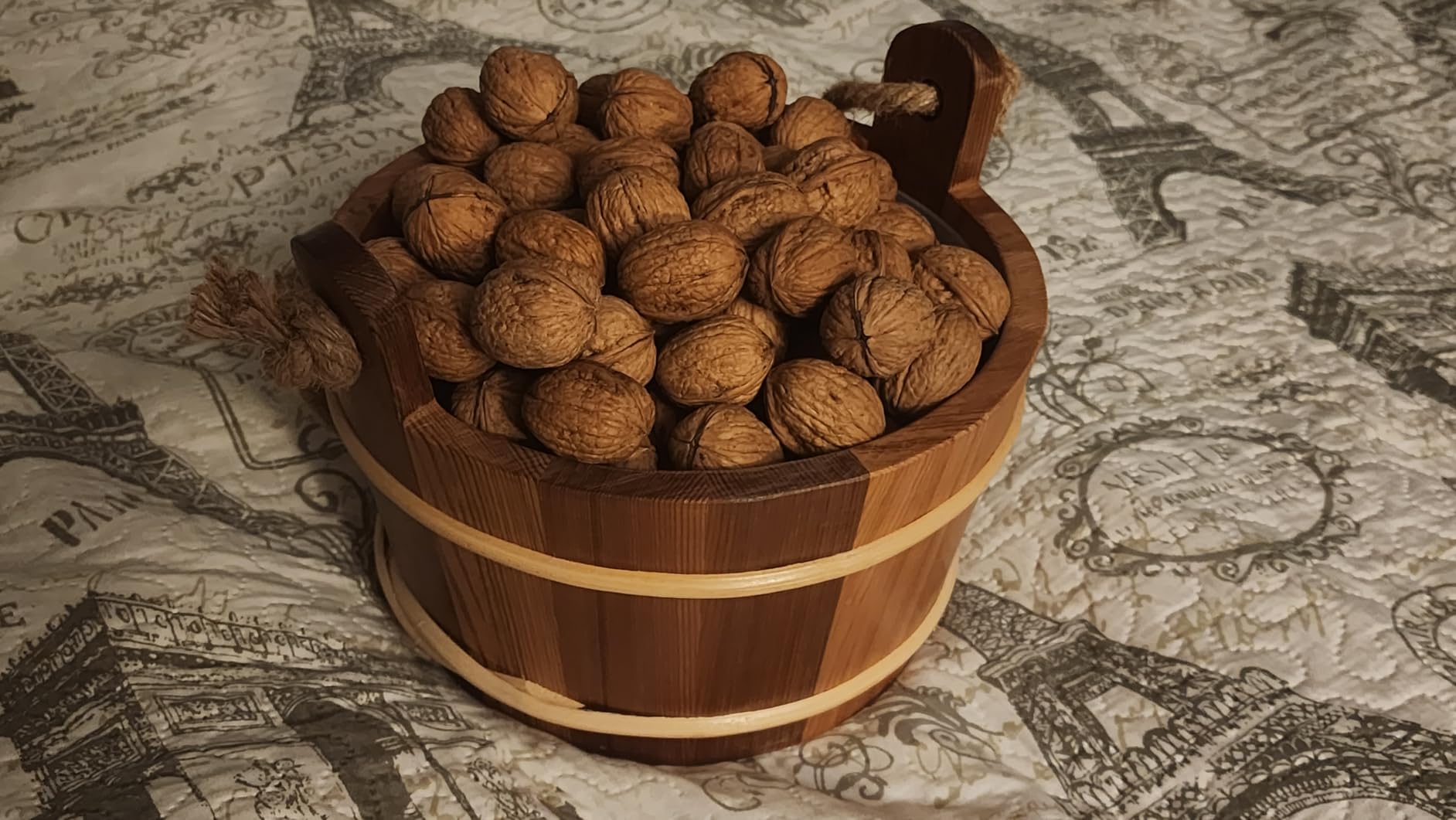 ALPOYA Cedar Sauna Bucket and Ladle Set with Aromatic Ice Mold, Handmade from Canadian Red Cedar Sauna Bucket, 1 Gallon (4L) Wooden Sauna Water Bucket with Handle, Traditional Sauna Accessories customer photo 1