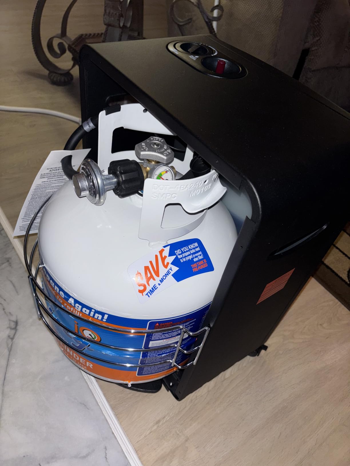 Avenger Portable Outdoor Propane Cabinet Heater, 18,000 BTU Radiant Gas Heater with Tip-Over and ODS Safety Shut-Off - Model 22BF-A00 customer photo 2