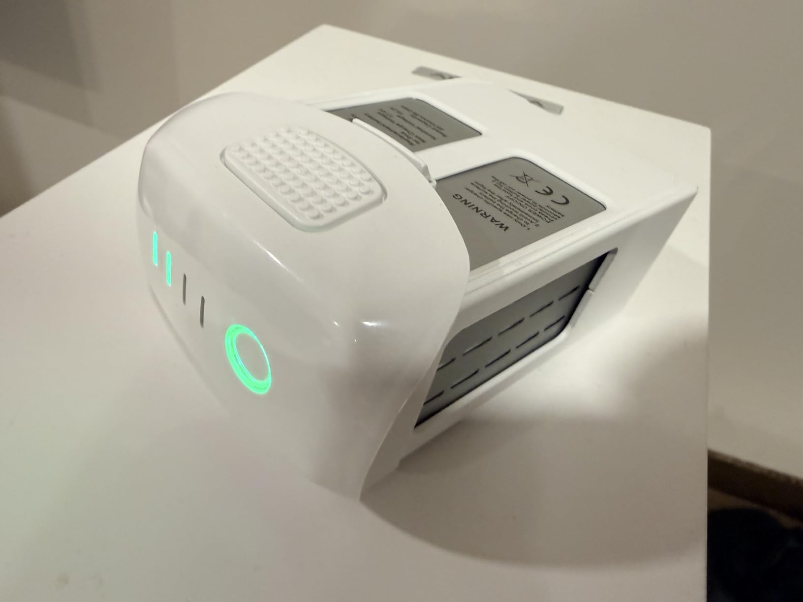 Phantom 4 High Capacity (15.2V 5870mAh) Intelligent Flight Battery, Max 30 Mins Flight Time, Compatible with Phantom 4/4 Pro/4 Pro V2.0/4 Advanced/4 PTK Series Drone customer photo 1