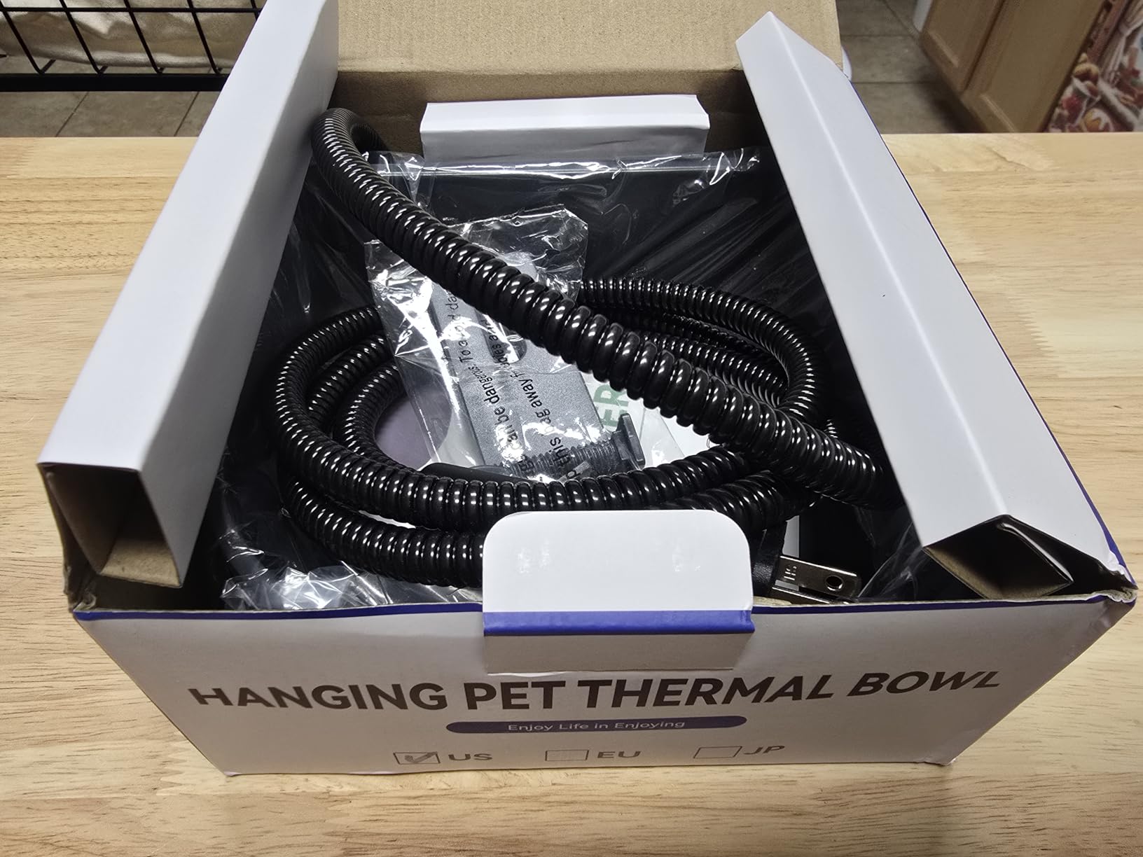 Hanging Heated Water Bowl for Cats/Rabbits/Chicken/Dogs, 34 OZ Thermal-Bowl Heated Small Water Dish for Outdoor Animals Hang on Cage customer photo 2