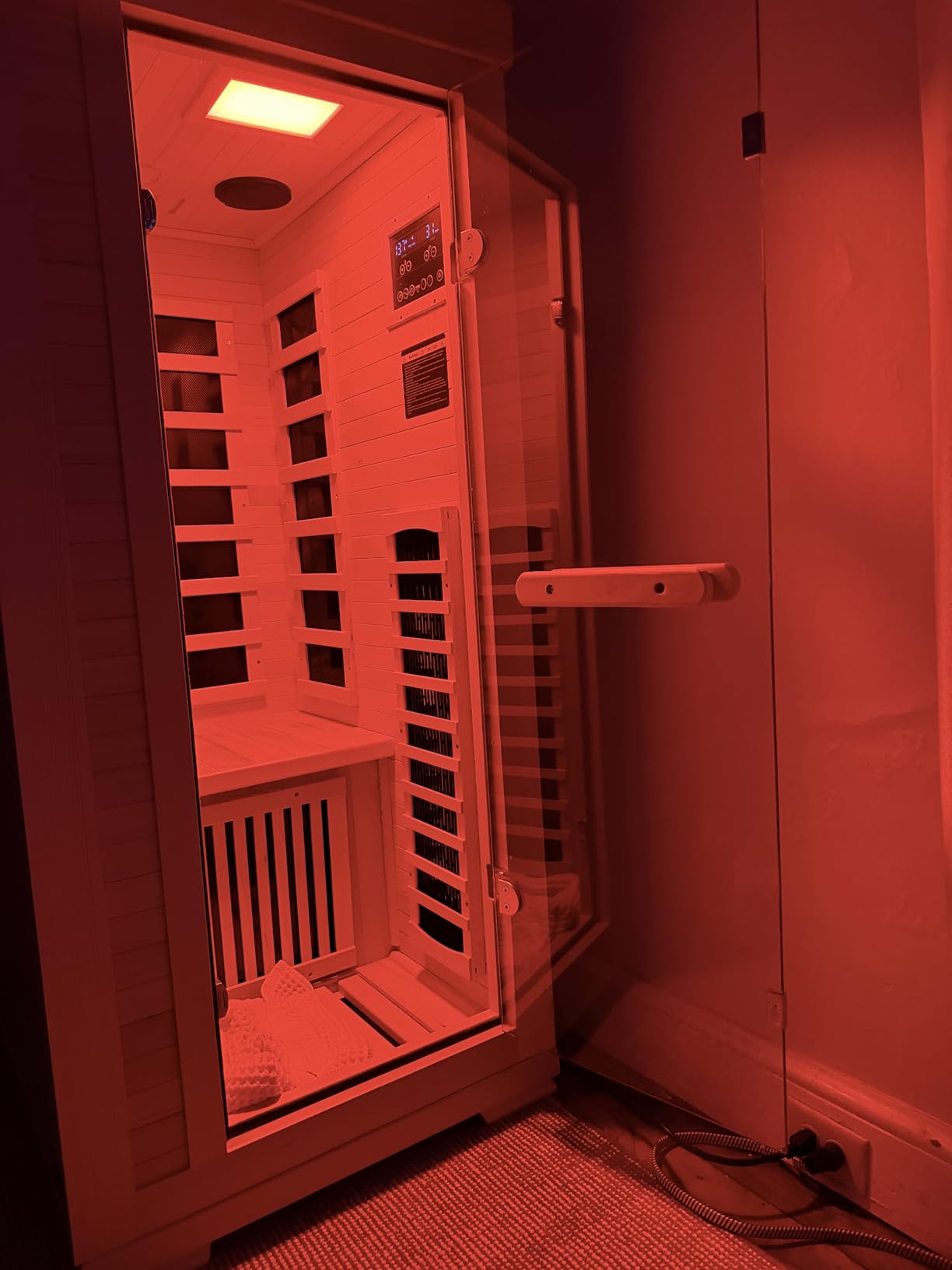 ENSTVER Infrared Wood Sauna 5.4Ft 1 Person, Luxury Full Spectrum Far Infrared Sauna Features Low EMF 1240w 7-Light Dynamic & Music Speakers, Canadian Hemlock Dry Indoor Saunas for Home & Gym customer photo 1
