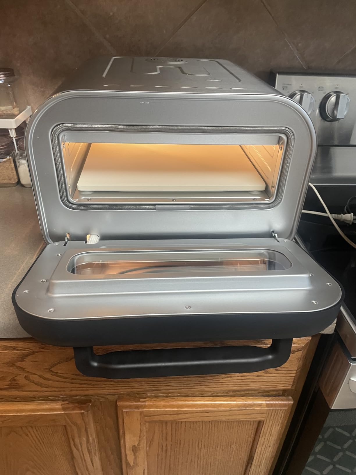 Pizza Oven Indoor, Heats up to 850F, Makes 12 inch Pizzas in 90 Seconds, Electric Pizza Oven with 6 Touchscreen Presets, Countertop Pizza Ovens for Kitchen, Recipes & Pizza Stone Peel Included, Silver customer photo 2