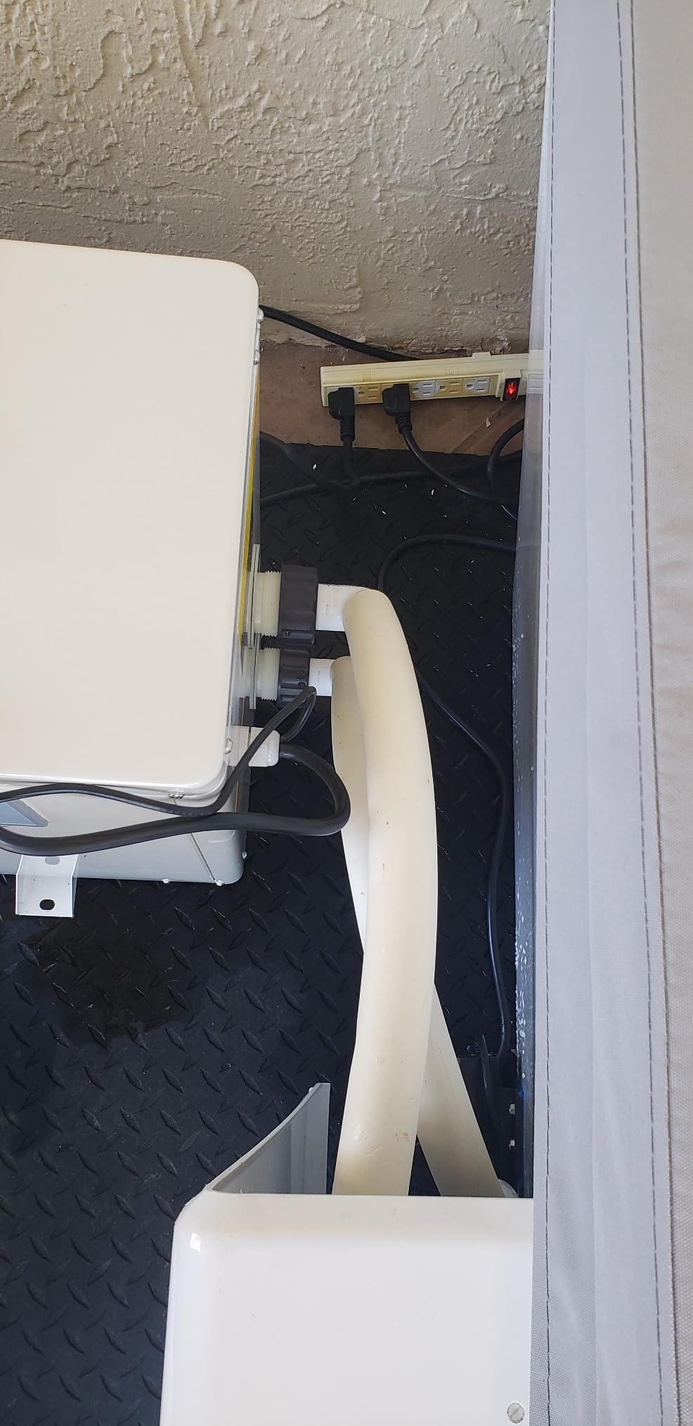 EcoPlus Commercial Grade Water Chiller, Cooler for Reservoirs, Hydroponics, and Aquariums, 1 1/2 HP customer photo 1