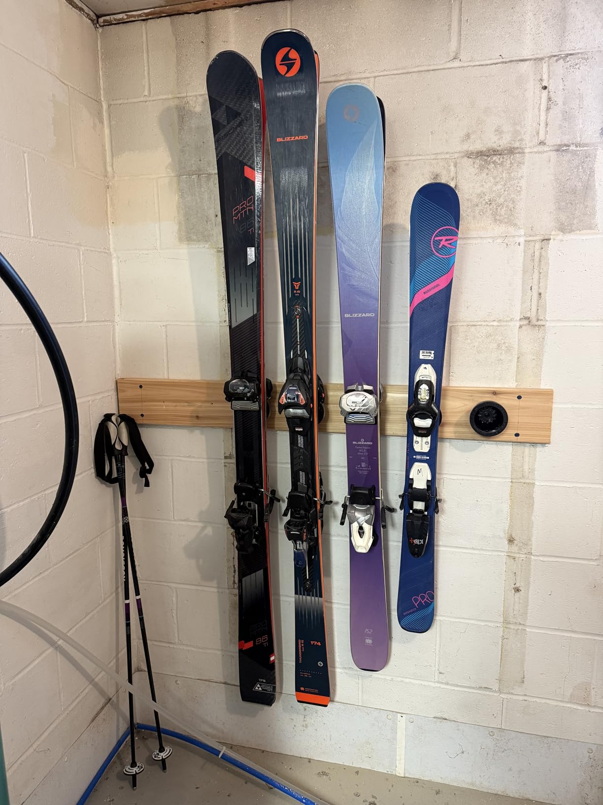 5-Pack, 5 Individual Fixtures To Safely Store 5 Pairs Of Alpine Skis Of Any Shape Or Size (Rockers, Carvers, Racers, Kids) To Make A Wall Or Floor Ski Storage Rack customer photo 1