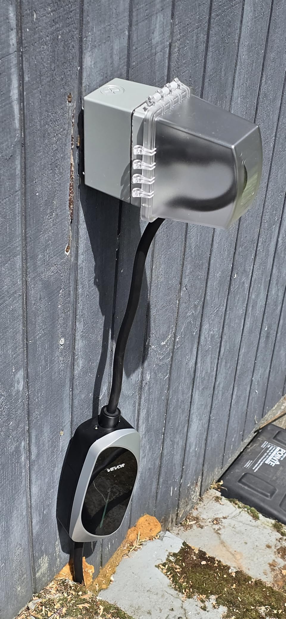 Sealproof 1-Gang Weatherproof Exterior in Use Outlet Cover and Box Kit - Metallic Electrical Outlet Box and UL Extra Duty, Lockable, in Use Outdoor Outlet Cover - Horizontal/Vertical Use customer photo 1