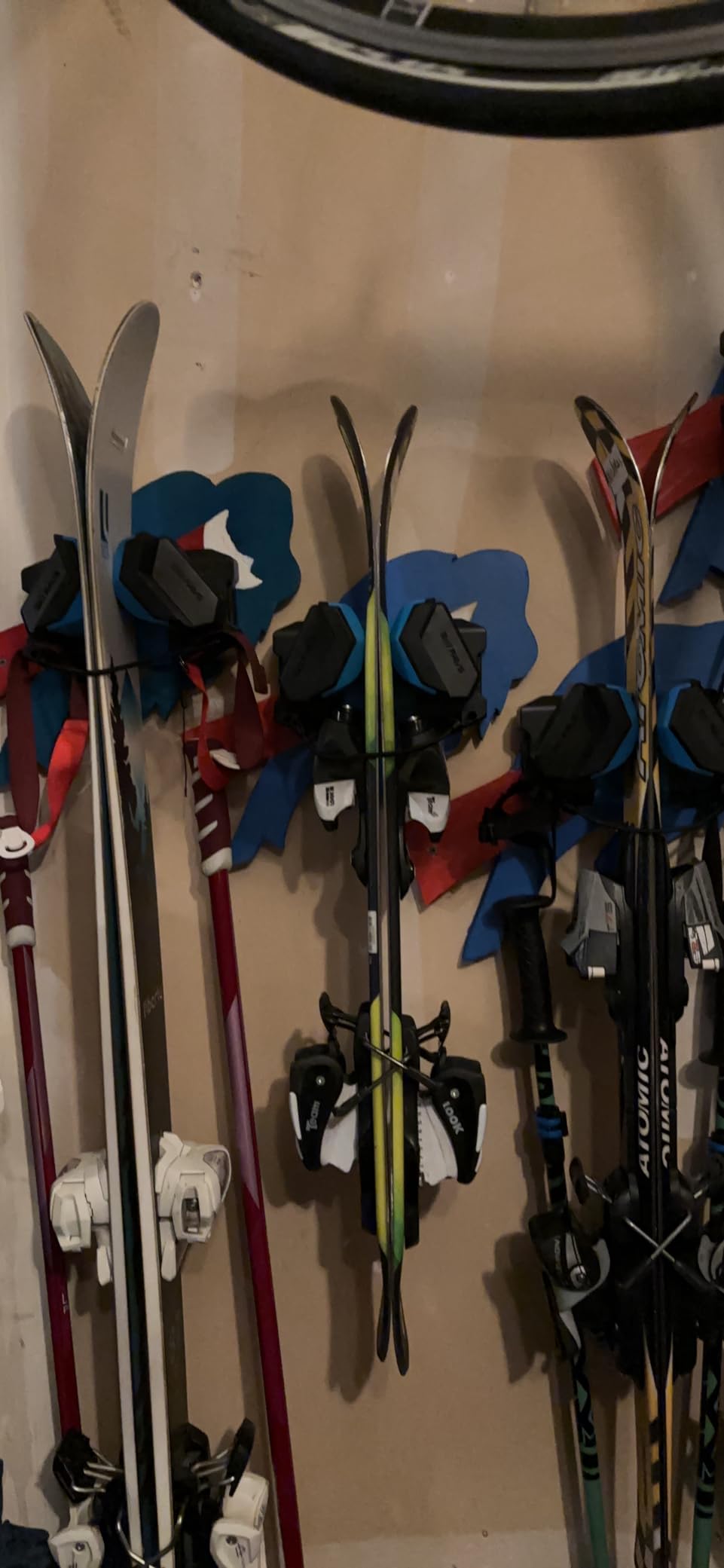 Skifavs Ski & Snowboard Wall Rack, Ski Wall Mount & Ski Rack Wall Mount for Garage Space-Saving, Winter Gear Organizer, Fits Any Ski or Snowboard, Nonslip Ski Holders, Garage Organization, 4 Pack customer photo 2