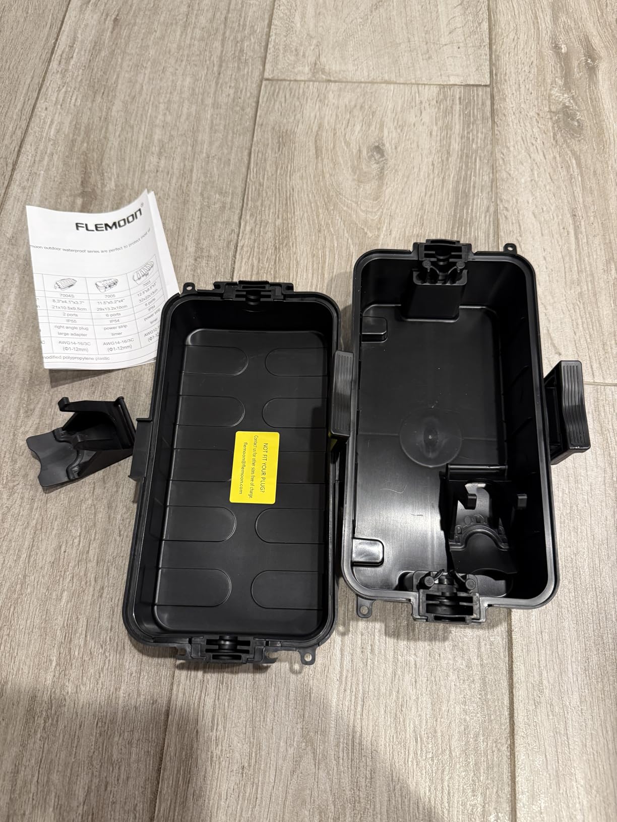 FLEMOON IP55 Outdoor Electrical Box Waterproof with Detachable Awning Covers, 8.3 x 4.1 x 3.7 inch Weatherproof Extension Cord Cover, Easy Installation for Outdoor Plug, Outlet, String Lights, Black customer photo 1
