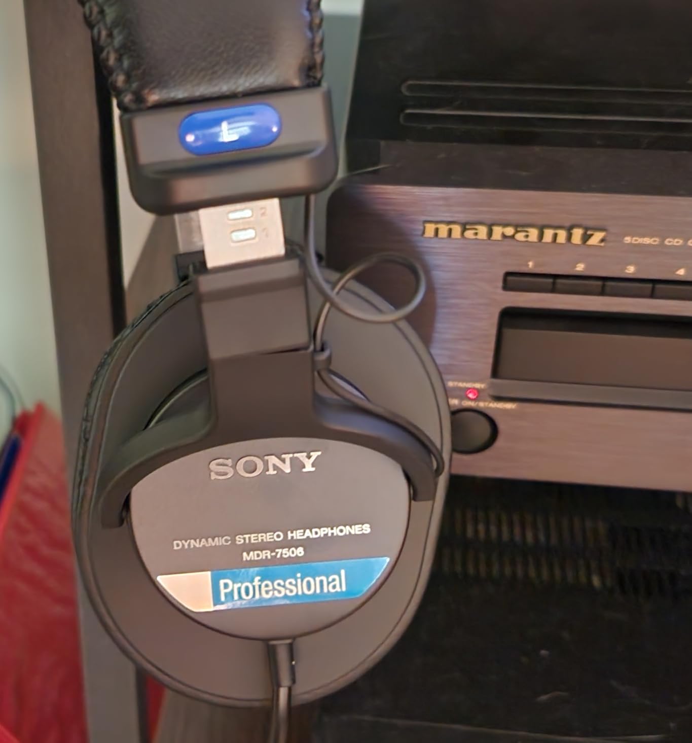 Sony MDR7506 Professional Large Diaphragm Headphone customer photo 1