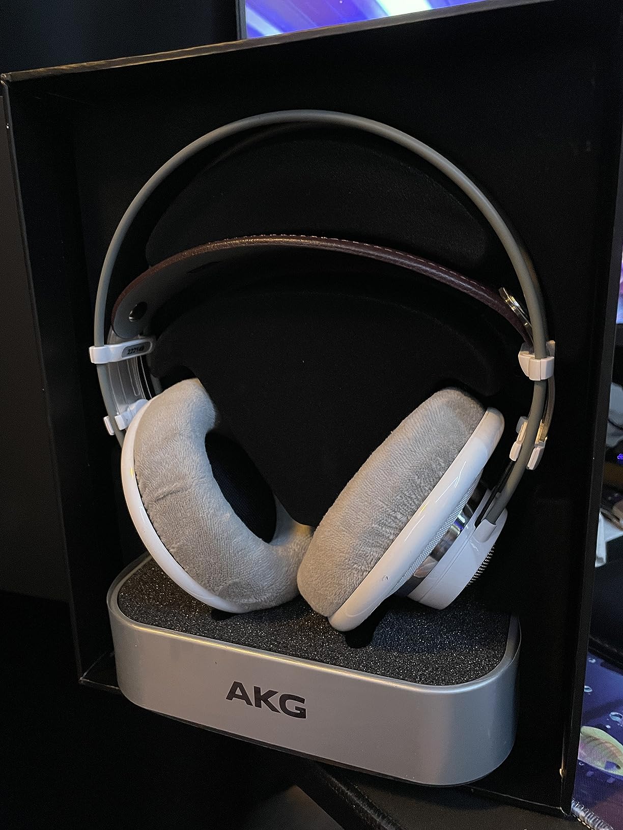 AKG K 701 Ultra Reference Class Stereo Headphone Level 1 customer photo 1