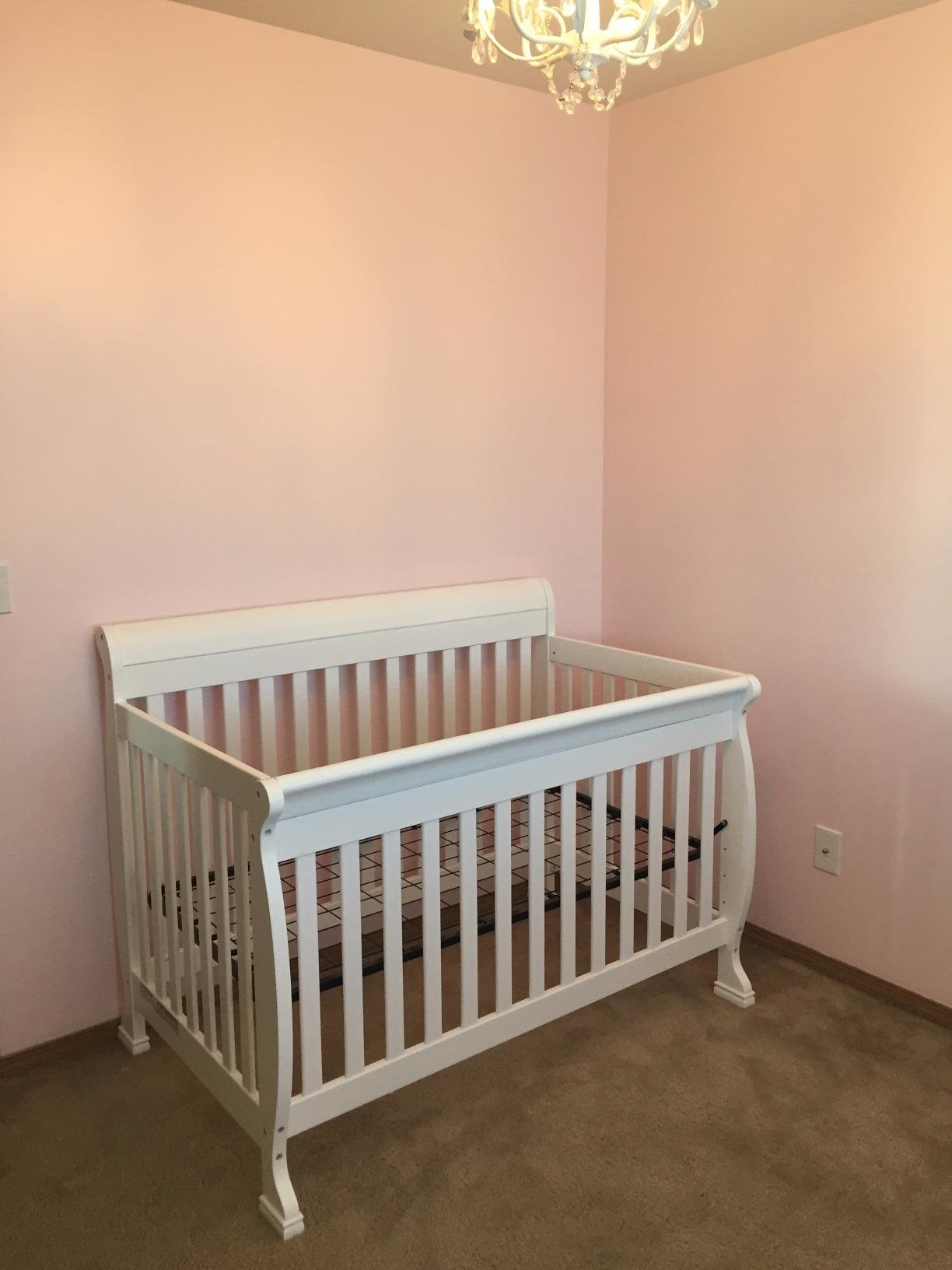 DaVinci Kalani 4-in-1 Convertible Crib in White, Greenguard Gold Certified customer photo 1