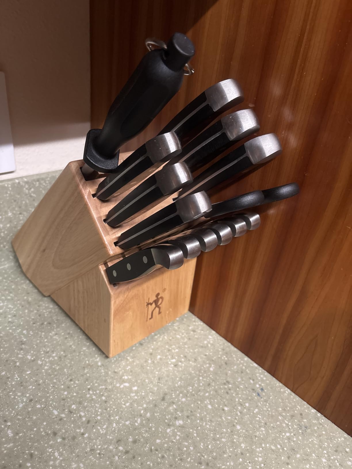 Henckels Statement 15-Pc Knife Block Set, Razor-Sharp, German Engineered | Informed by 100+ Years of Mastery. Dishwasher safe, Comfortable Grip Ideal for Everyday Cooking. High Quality Stainless Steel customer photo 1