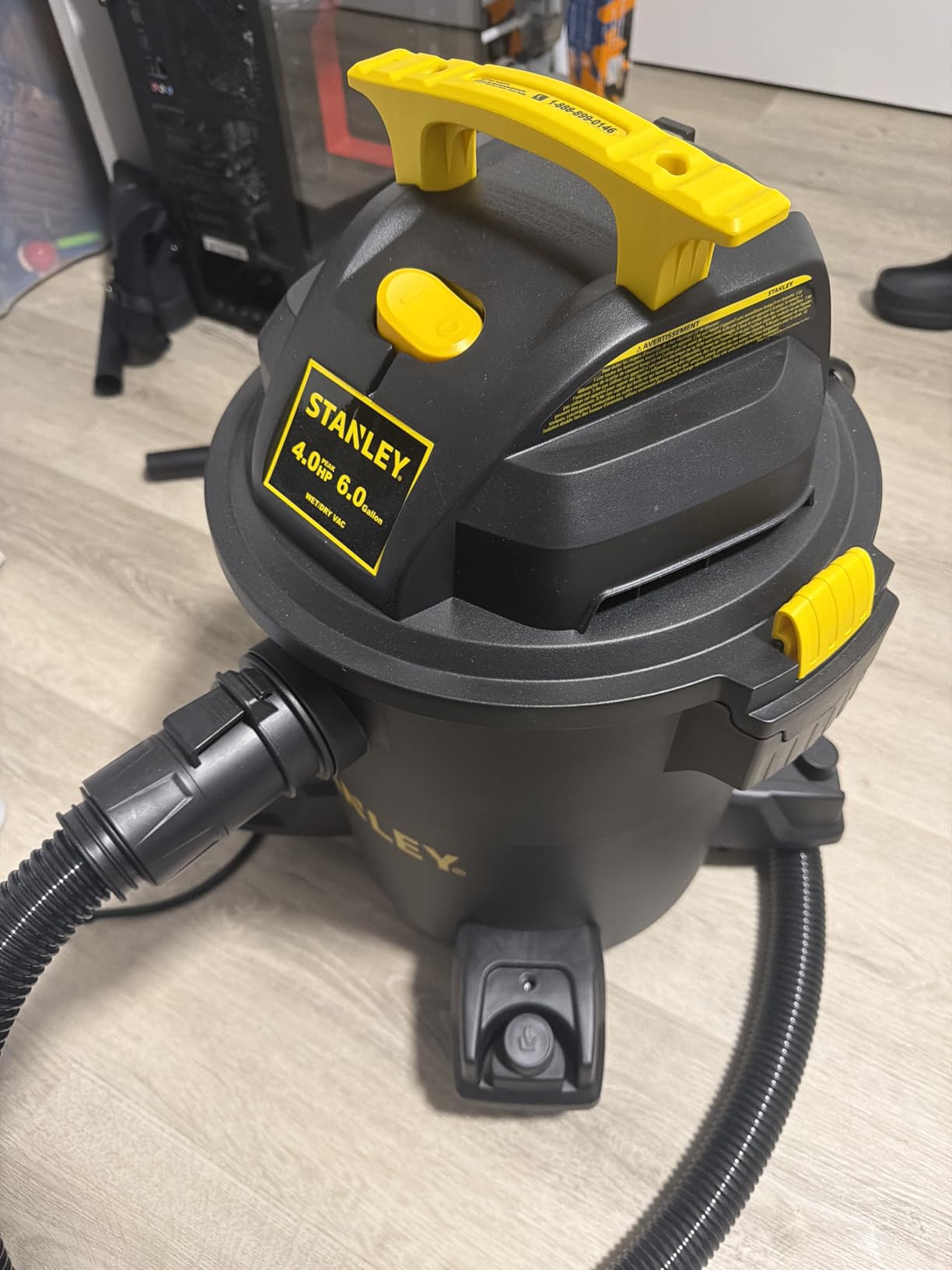 Stanley SL18116P Wet/Dry Vacuum, 6 Gallon, 4 Horsepower, Black customer photo 1