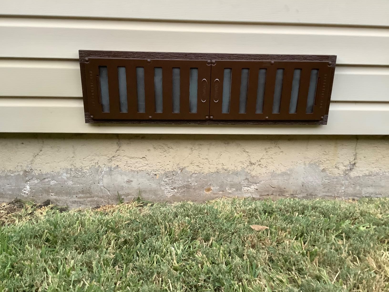 Foundation Crawl Space Vent Cover customer photo 1