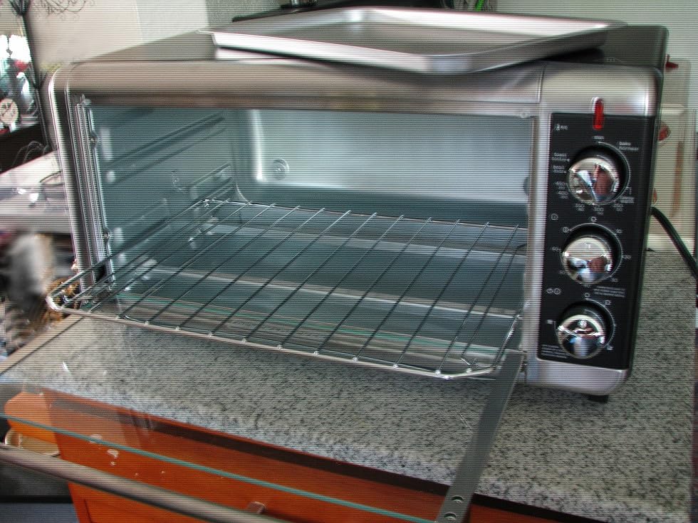 BLACK+DECKER TO3250XSBD 8-Slice Extra Wide Convection Countertop Toaster Oven, Stainless Steel/Black customer photo 2