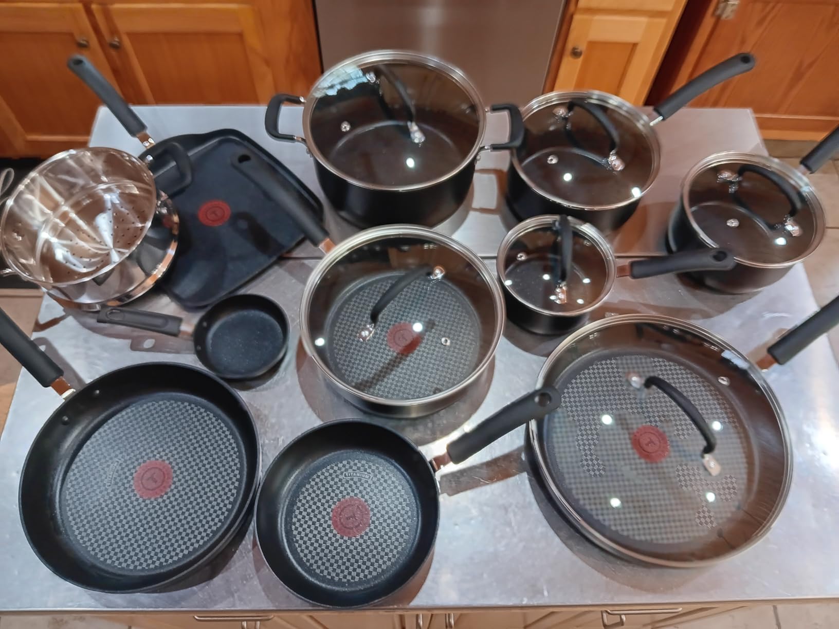 T-Fal Ultimate 17-Piece Set customer photo 1